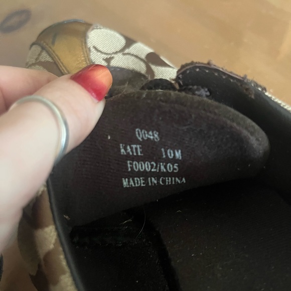 Brown and Gold Coach sneaker, size 10. In good condition - Picture 6 of 7